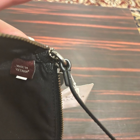 Coach limited edition wristlet 👛 - Picture 5 of 5